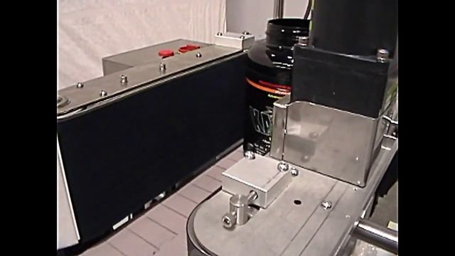 Этикетировочная машина CVC 310 нанесение длинной этикетки с помощью вакуумного ремня обкатки смотреть онлайн