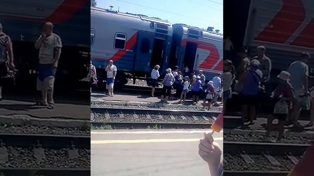 едем на поезде в Анапу смотреть онлайн