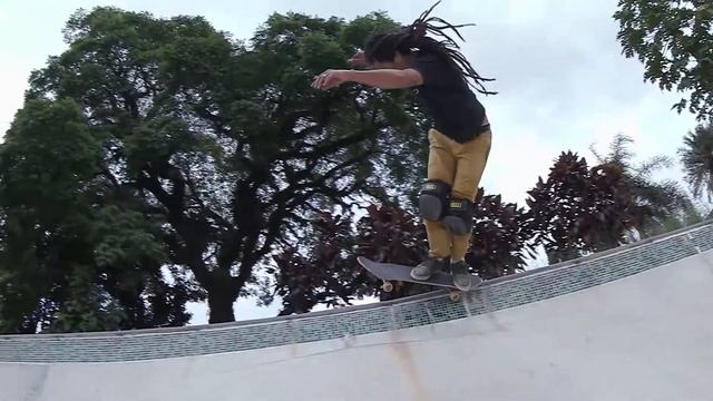 Camera Teste Canon C300 MKII | BOWL смотреть онлайн