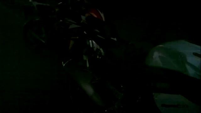 Honda cbr1000rr fireblade(2012 edtion) and Suzuki gsx-r closeview on palm beach road смотреть онлайн