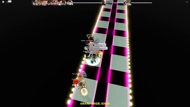 IMPOSSIBLE SQUID GAME GLASS BRIDGE CHALLENGE WITH 500 PLAYERS in ROBLOX смотреть онлайн