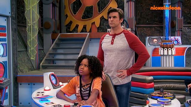 Henry Danger | Le coup de cœur d’Henry est secrètement maléfique ! | Nickelodeon France смотреть онлайн