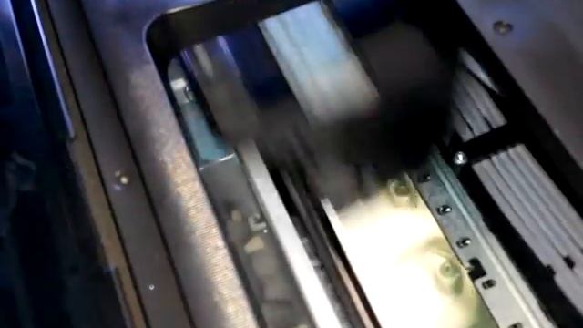 ЗАЛИПАТЕЛЬНОЕ ВИДЕО!как работает струйный принтер,вид изнутри! смотреть онлайн