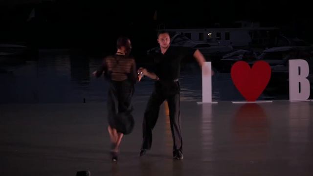 Rumba. Василевский Иван – Августин Галина. BIG Pro-Am Dance Open Air смотреть онлайн