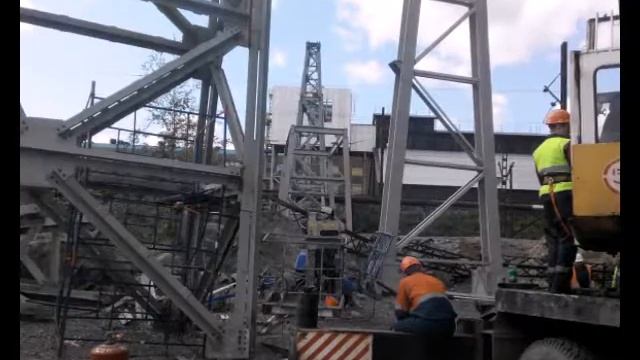 Монтаж трубчатого конвейера на ОФ в Оленегорске смотреть онлайн