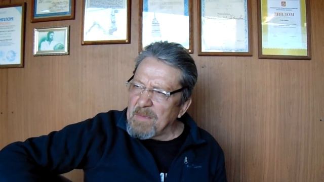 Владимир Благодатских. Ветер перемен. Воскресный вечер в Шемарыкинском Дворике. 14.05.23г. смотреть онлайн