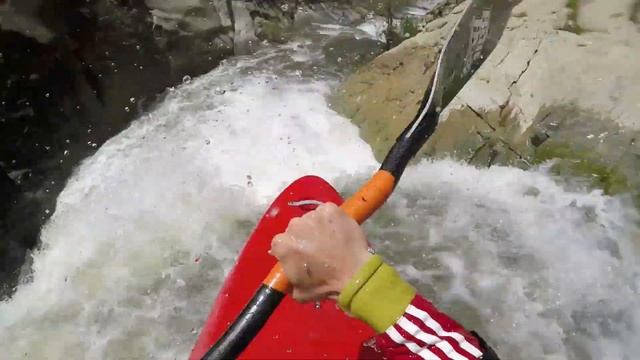 How to Boof a kayak- Nick's Tips and Tricks смотреть онлайн
