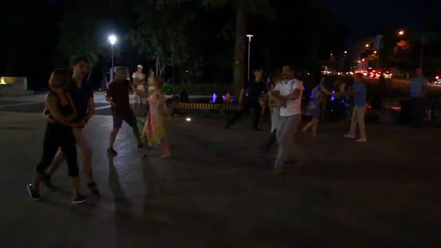 Опен эйр в Симферополе 8.8.2018 - хастл (3) смотреть онлайн