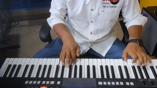 improvisación II V I Cmaj7 смотреть онлайн