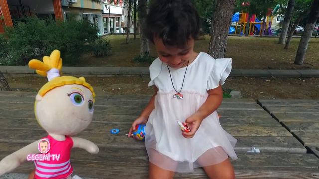 Renk Ve Kukuli Tinky Parkta Toybox, Ozmo Cornet Ve Ozmo Yumurta Açıyor