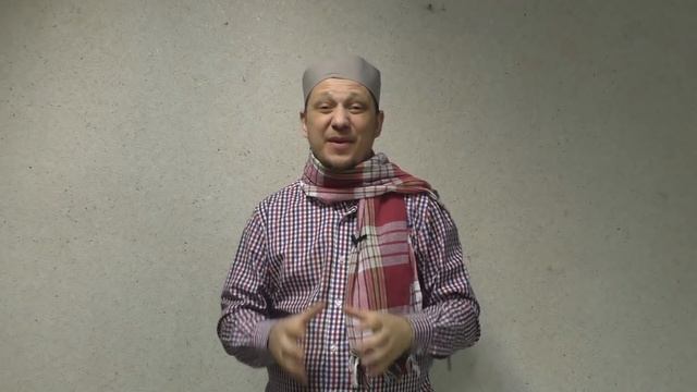 Кого напугали борода, короткие штаны и черная одежда? смотреть онлайн