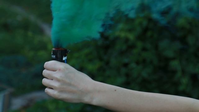 Как пользоваться дымовой шашкой Russian Smoke | Дымовая шашка с чекой смотреть онлайн