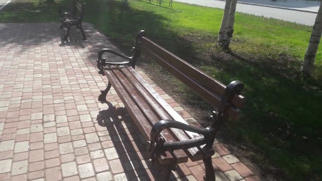 Усинск. Прогулка по аллее. смотреть онлайн