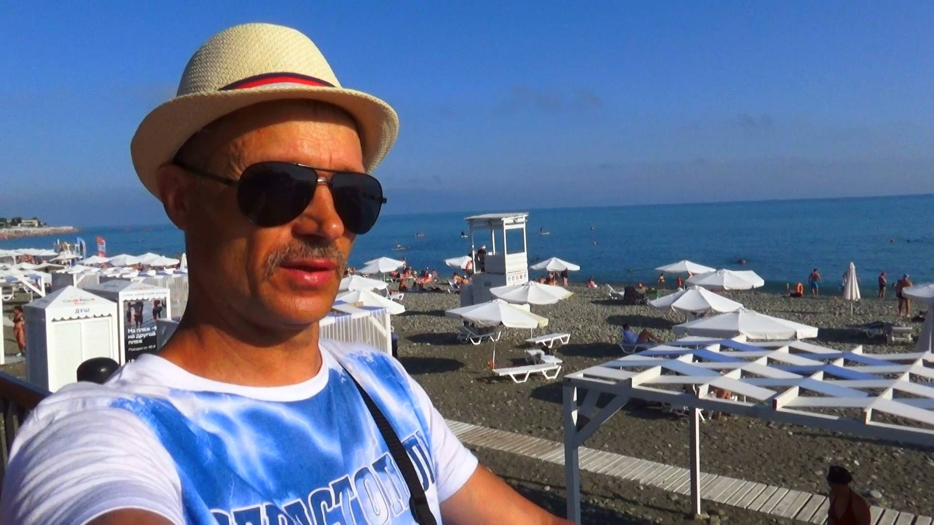 Сочи - Адлер .Лучшие пляжи Имеретинской набережной.Имеретинский порт . смотреть онлайн