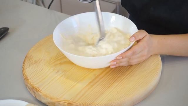 Новый рецепт киша. Вкусный заливной пирог с творогом. Начинка из цукини и помидорок черри. смотреть онлайн