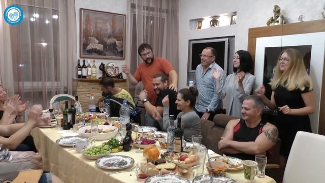 Алексей Симонов и мы на улице Болотова! Белые розы! Россия у нас одна, а душа её в гармони! смотреть онлайн