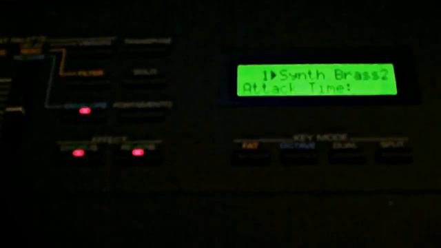 Roland JV-30 Synthesizer