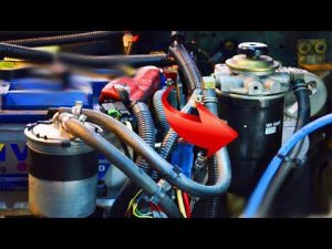 НИКОГДА НЕ УСТАНАВЛИВАЙТЕ ДОПОЛНИТЕЛЬНЫЙ ТОПЛИВНЫЙ ФИЛЬТР