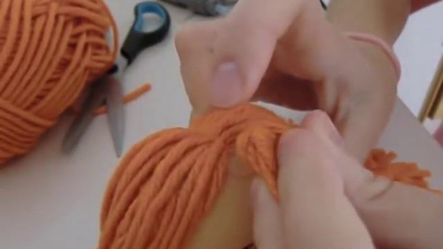 Кукла своими руками. Кукла из колготок. Schöne Puppe selber machen. смотреть онлайн