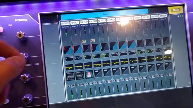 Allen & Heath D-Live S7000 - S7 - InfoComm 2018