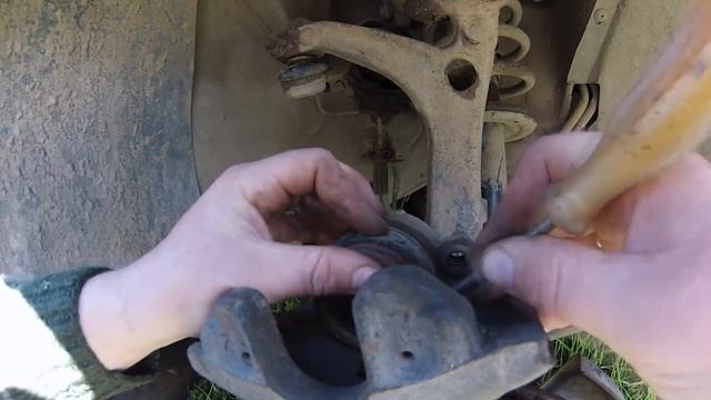 Ремонт переднего суппорта VW passat b5. смотреть онлайн