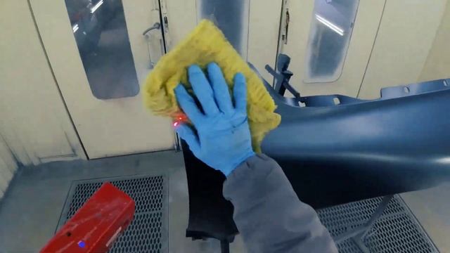 Процесс покраски авто в покрасочной камере✌ смотреть онлайн