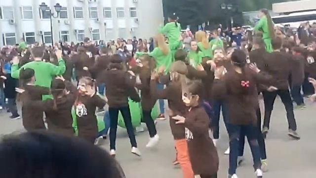 День защиты детей-коптер влетел в деток-Сергиев Посад смотреть онлайн