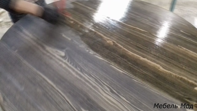 Покрытие маслом круглых столешниц. смотреть онлайн