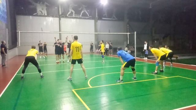 Мужчины. 3 Дивизион - Группа Б, 8 Тур, Феникс Киев - Восход, первая партия смотреть онлайн