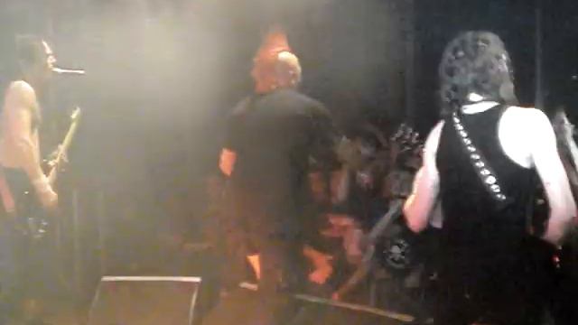 THE EXPLOITED Beat The Bastard Live Milan 03 05 2010