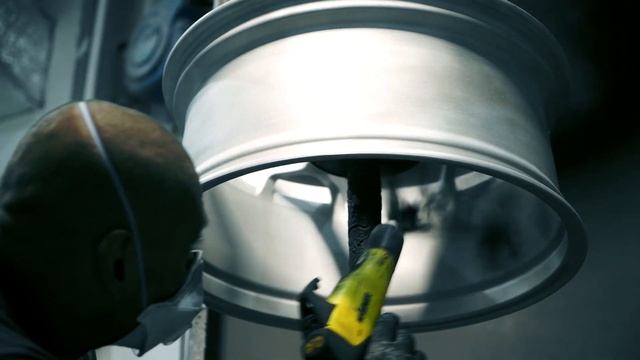 Порошковая покраска дисков в UCT - Процесс работы. смотреть онлайн