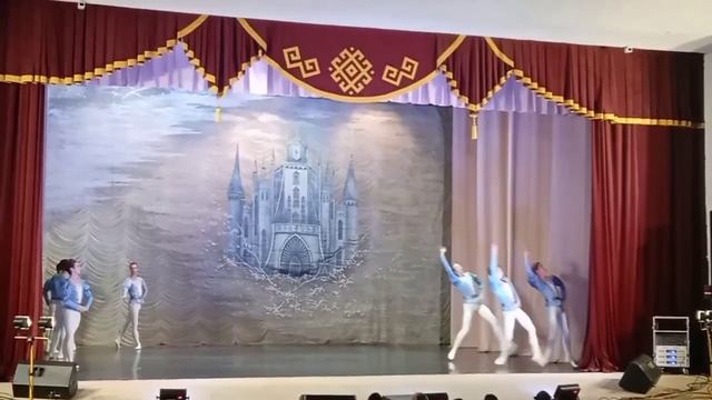 Проект "Лебединое озеро" в краю озёр" сегодня продолжился в Морках. Родина великого Сергея Чавайна смотреть онлайн