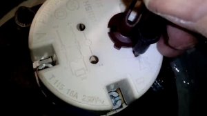 Перестал греть включаться водонагреватель ((Не светится индикатор