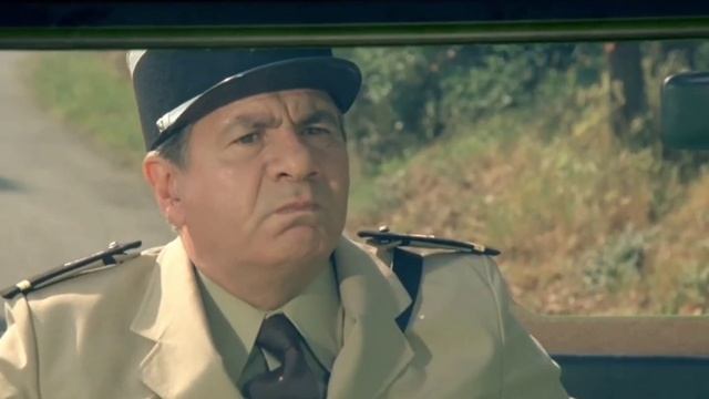 Когда решил перебрать движок | Жандарм и инопланетяне смотреть онлайн