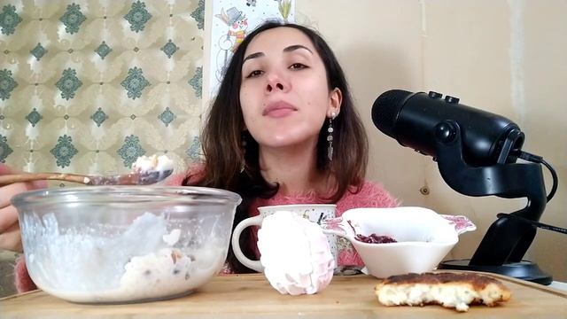 МУКБАНГ ? СЛАДКИЙ ПЛОВ? И СЫРНИКИ ? С КЛУБНИЧНЫМ ДЖЕМОМ ? ПЛЮС ГОТОВКА смотреть онлайн