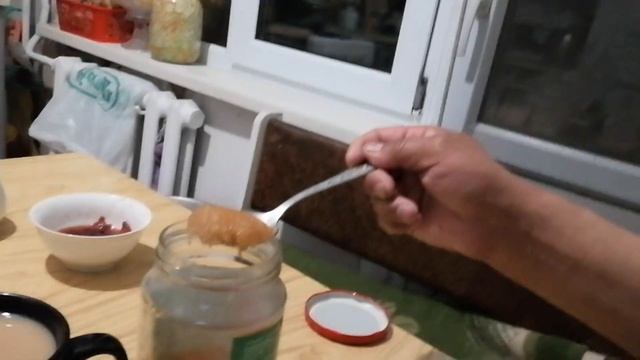 Икру щучью пробуем её вкус и оцениваем её качество. смотреть онлайн