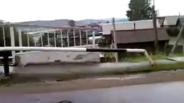 В Хилке асфальт закатывают в лужи!!!!! смотреть онлайн