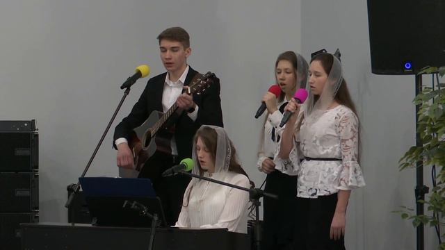 Как и все, живу на этой я земле - Teen Group - Ukrainian Pentecostal Church смотреть онлайн