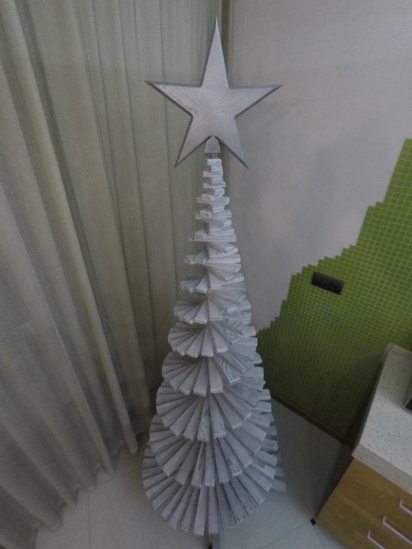 Как сделать новогоднюю ёлку из дуба. смотреть онлайн