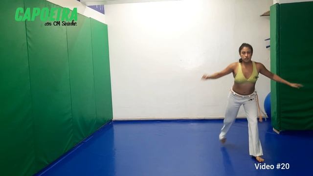 Video #20: cambio de Ginga - Capoeira con CM Sininho смотреть онлайн