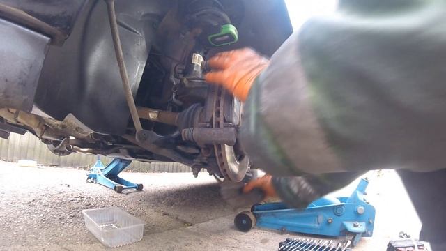 How to remove the front pillar Citroen/Как снять переднюю стойку Citroen смотреть онлайн