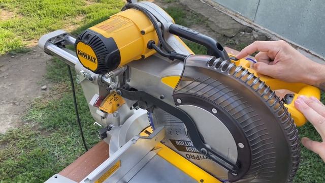 ОБЗОР ТОРЦОВОЧНАЯ ПИЛА DEWALT DWS 780 \ ВЗГЛЯД ЖЕНСКИМИ ГЛАЗАМИ