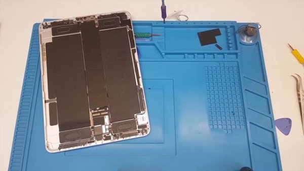 Как заменить дисплей на iPad Pro 11 (2018)? Замена экрана Apple iPad Pro 11 2018 года.