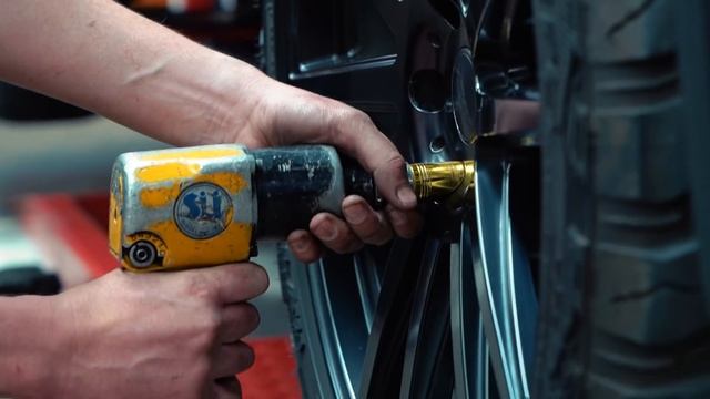 Hyper Drive making tyre buying easy смотреть онлайн