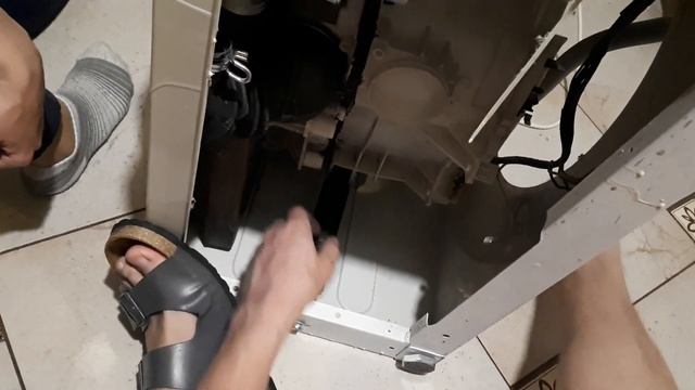 Замена подшипников в стиральной машине. Полная разборка, сборка и покраска смотреть онлайн