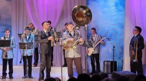 Геликон, "Веселые музыканты"