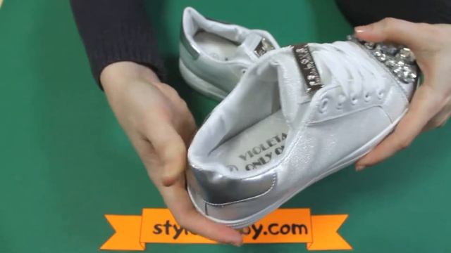 Кроссовки белые для девочки с камнями Style-Baby.сom смотреть онлайн