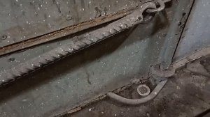 Простой запор для гаражных ворот