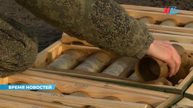 Жители Волгограда увидели праздничный салют 23 февраля смотреть онлайн