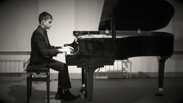 A.Scriabin: Etude Op.8 No.2 fis-moll / F.Liszt - H.Bülow: Etude op.1 No.6 "Greetings of Love" смотреть онлайн